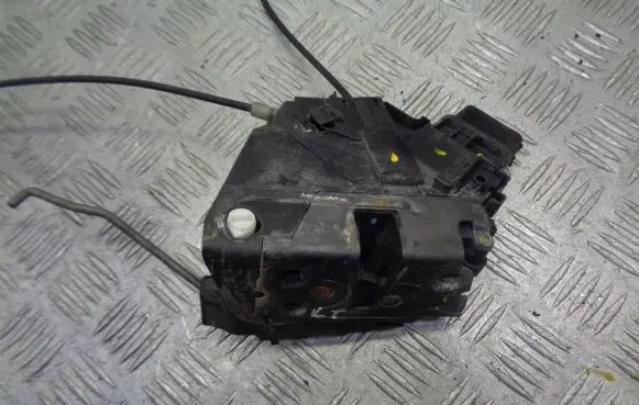Mazda 3 I Rear door lock