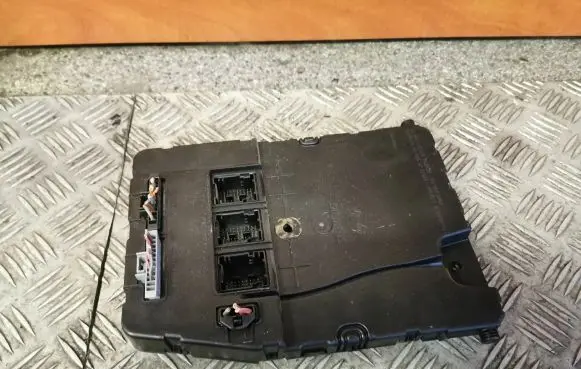 Renault Scenic II - Grand scenic II Comfort/convenience module 8200306434