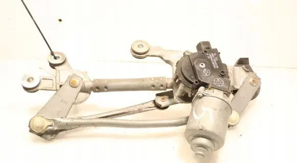 Front wiper linkage and motor