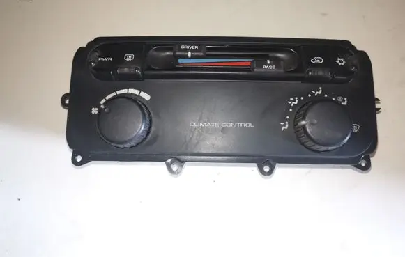Chrysler Voyager Climate control unit 05005002AF