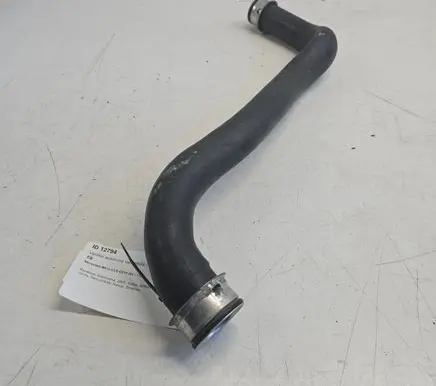 Mercedes-Benz CLS C219 Engine coolant pipe/hose A2115015382