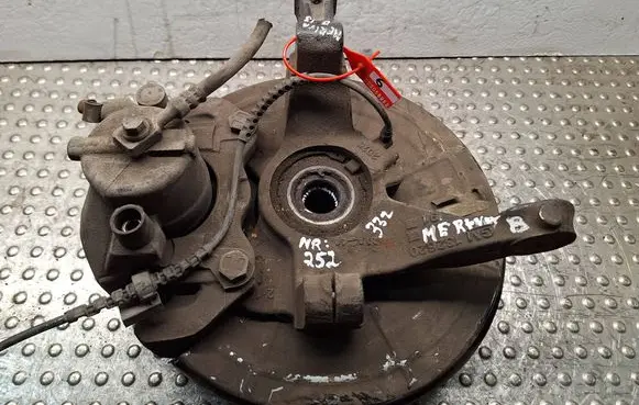 Opel Meriva B Front wheel hub spindle knuckle S25056252 13262091