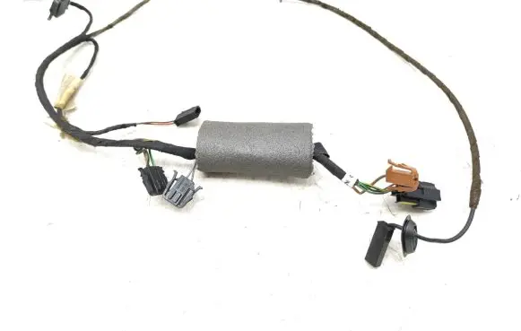 Volkswagen Golf III Tailgate/trunk wiring harness 1H6971211A
