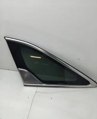 KIA Sorento IV Side middle window/glass 
