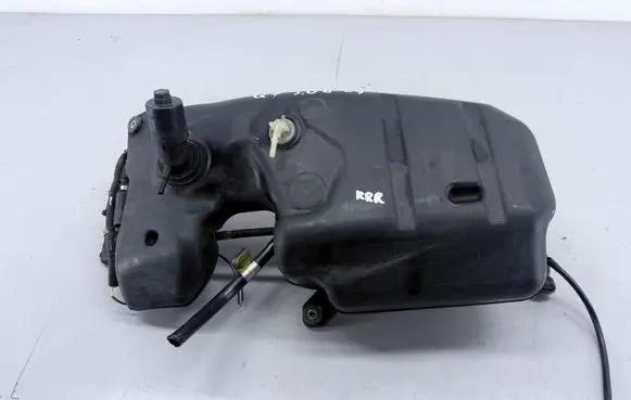 Audi Q7 4L AdBlue liquid reservoir 4L0131878