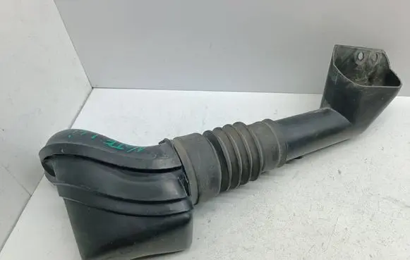Nissan Note (E11) Air intake hose/pipe 6744270 6744288