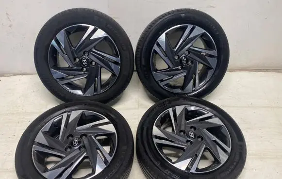 Hyundai Bayon R16 alloy rim 