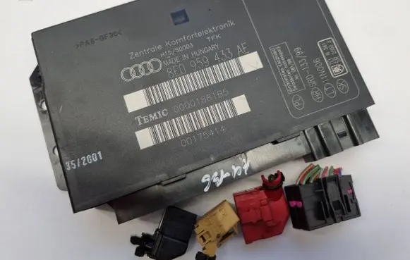 Audi A4 S4 B6 8E 8H Comfort/convenience module 8E0959433AE 00175414 00001881B5