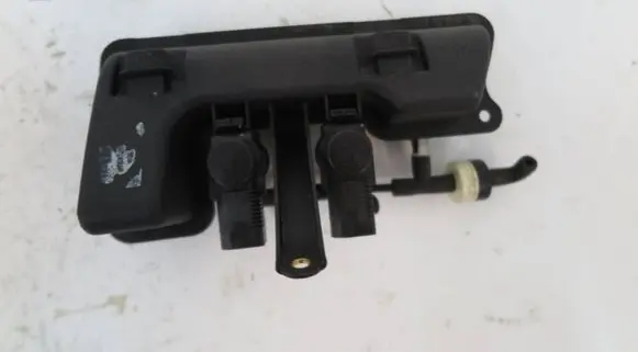 Vacuum air tank