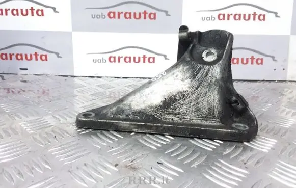 BMW 5 E60 E61 Engine mounting bracket 6761149