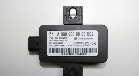 Mercedes-Benz E C207 W207 Tire pressure control unit A0009000800
