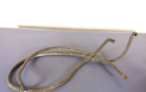 Windshield washer spray nozzle