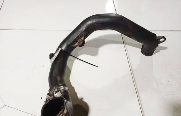 Volkswagen Cross Polo Intercooler hose/pipe 6E0145762
