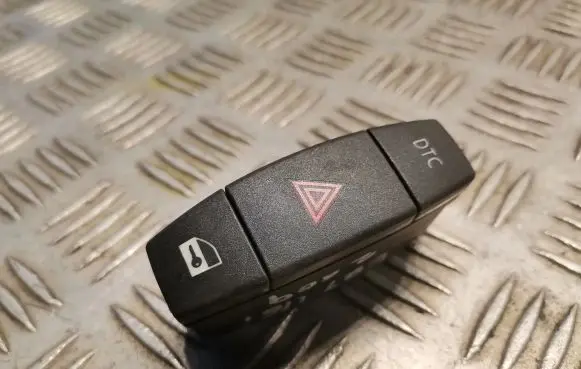BMW 1 E81 E87 Hazard light switch 6945603