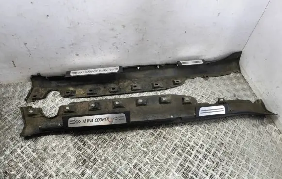 Mini Cooper Countryman R60 Sill 9801888 9801887