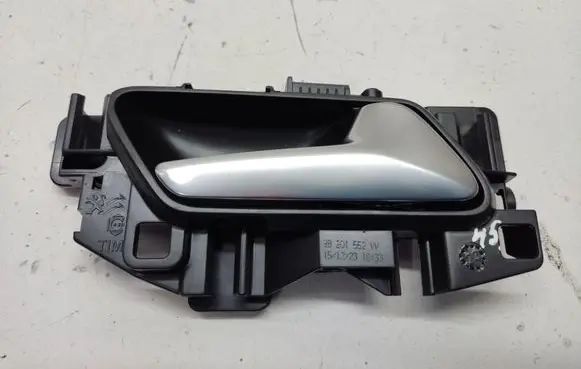 Opel Mokka B Rear door interior handle 98201552