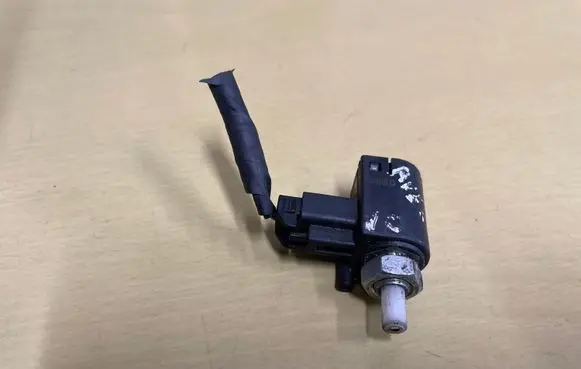 Toyota Auris 150 Brake pedal sensor switch CV591