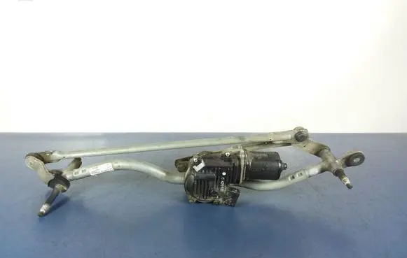 Audi A4 S4 B8 8K Front wiper linkage and motor 8K1955119B