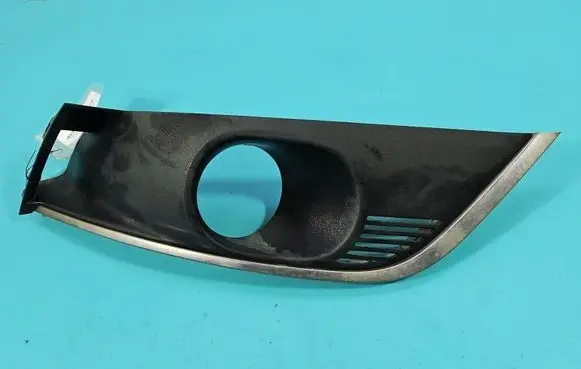 Renault Megane IV Front fog light trim/grill 261A28562R IMPRK1590323