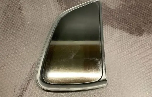 Hyundai Tucson JM Rear side window 878202E000