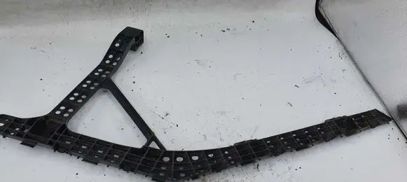 Honda Insight Rear bumper mounting bracket NOCODE