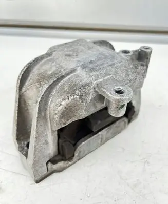 Volkswagen Golf VII Engine mount bracket 1K0199262GF