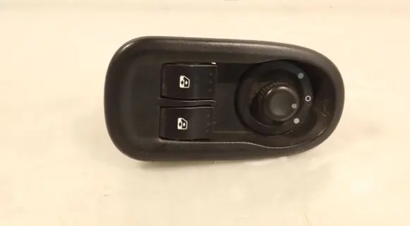 Renault Master III Electric window control switch 