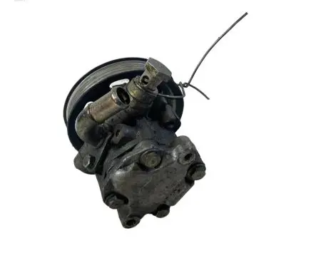 Volkswagen PASSAT B5.5 Power steering pump 8D0145177Q