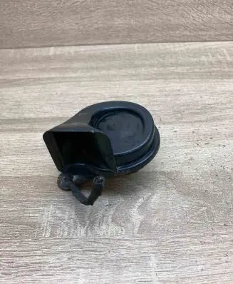 BMW 5 F10 F11 Horn signal 703881157 024148