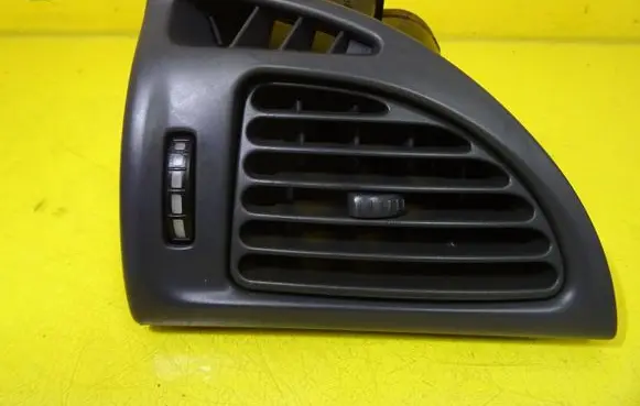 Citroen C5 Dashboard side air vent grill/cover trim 99024110