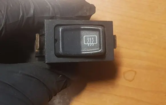 Volkswagen Golf I Windscreen/window heater switch 321959621A
