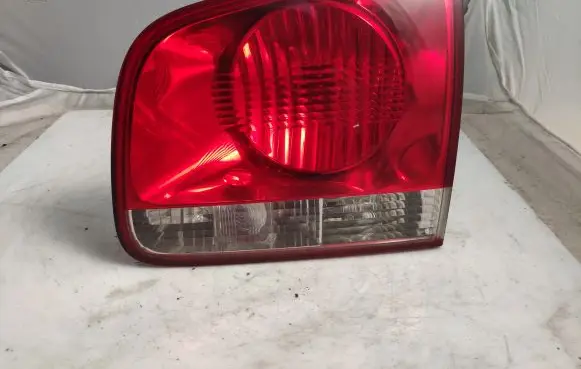 Volkswagen Touareg I Tailgate rear/tail lights 7L6945094H