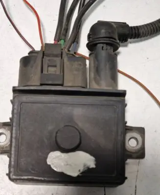BMW 5 E39 Glow plug pre-heat relay 778682107 0001607