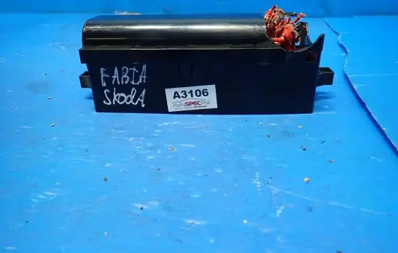 Skoda Fabia Mk2 (5J) Fuse box set
