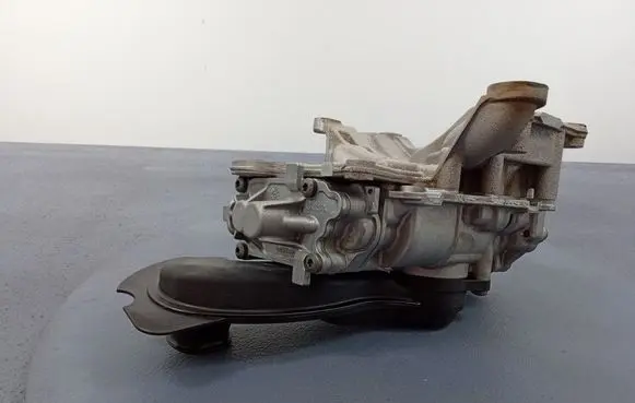 BMW M3 Oil pump 8090813