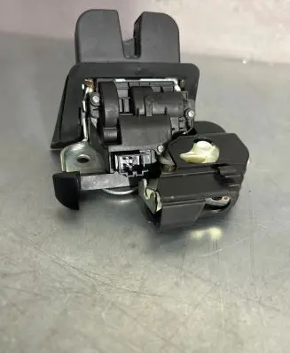 Audi A4 S4 B8 8K Loading door lock 