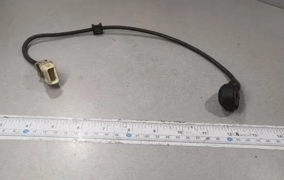 Ford Galaxy Detonation knock sensor 021905377 0261231047