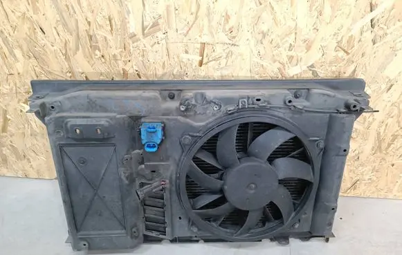 Citroen C4 II Radiator support slam panel