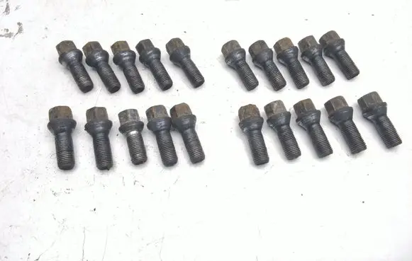 Volvo V60 Nuts/bolts 