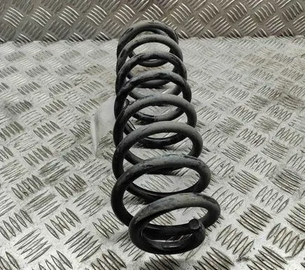 Lexus ES 250 - 300 - 330 Rear coil spring 4823133800