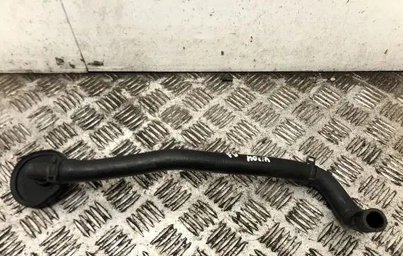 Mercedes-Benz C W204 Engine coolant pipe/hose A2048302296