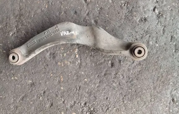 Rear upper control arm/wishbone