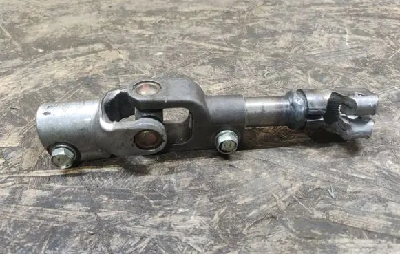 Toyota Corolla Verso AR10 Steering column universal joint