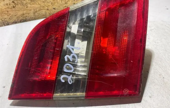 Mercedes-Benz B W245 Tailgate rear/tail lights E32305