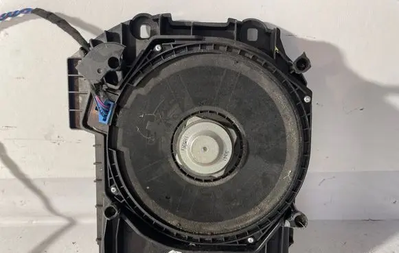 BMW 5 F10 F11 Parcel shelf speaker 21MAY11 512549 9195200