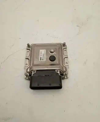 BMW X6 F16 Adblue control unit 7445434