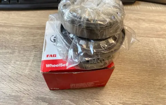 Mercedes-Benz Sprinter W901 W902 W903 W904 Front wheel ball bearing A0099814805