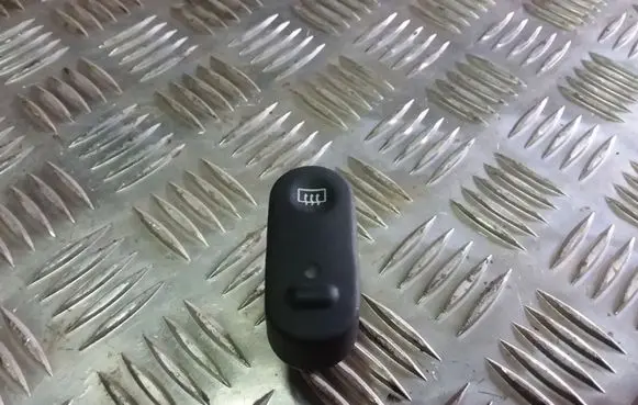 Renault Kangoo I Windscreen/window heater switch A8287