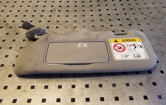 Chevrolet Captiva Sun visor