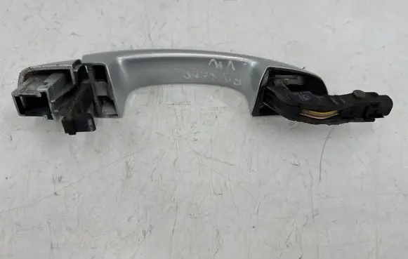 Volkswagen Touareg II Front door exterior handle 7P6837206F